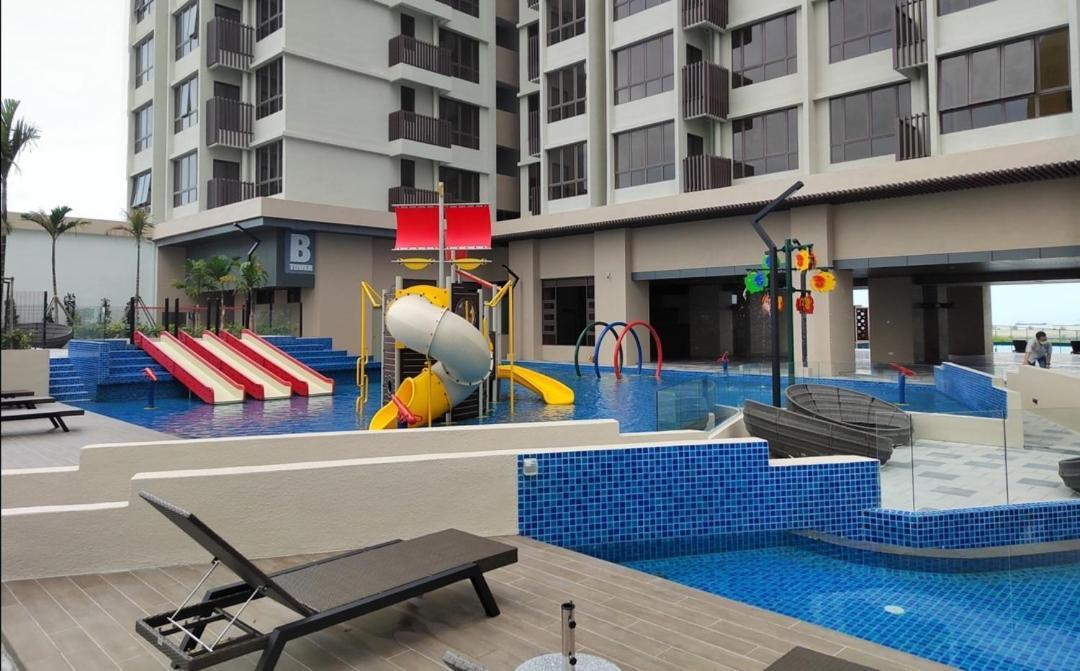 家庭式公寓 Bali Residences Melaka Exterior photo